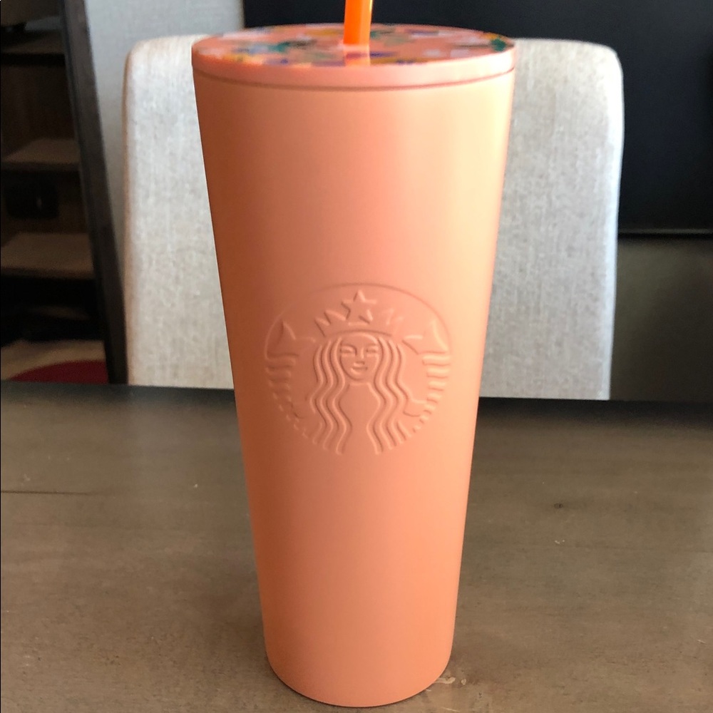 NWT 2020 Starbucks Peach 24 ounce Cold tumbler / reusable cup
